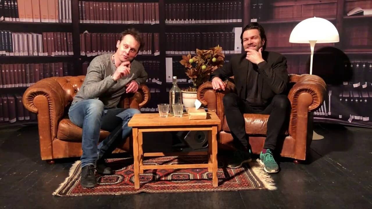 Geo & Thomas Skov Hva´ Så Nu backdrop