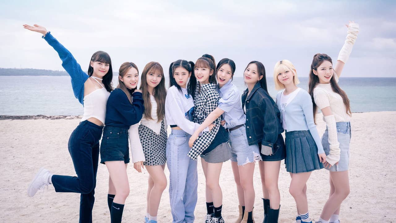 NiziU's Summer Vacation backdrop