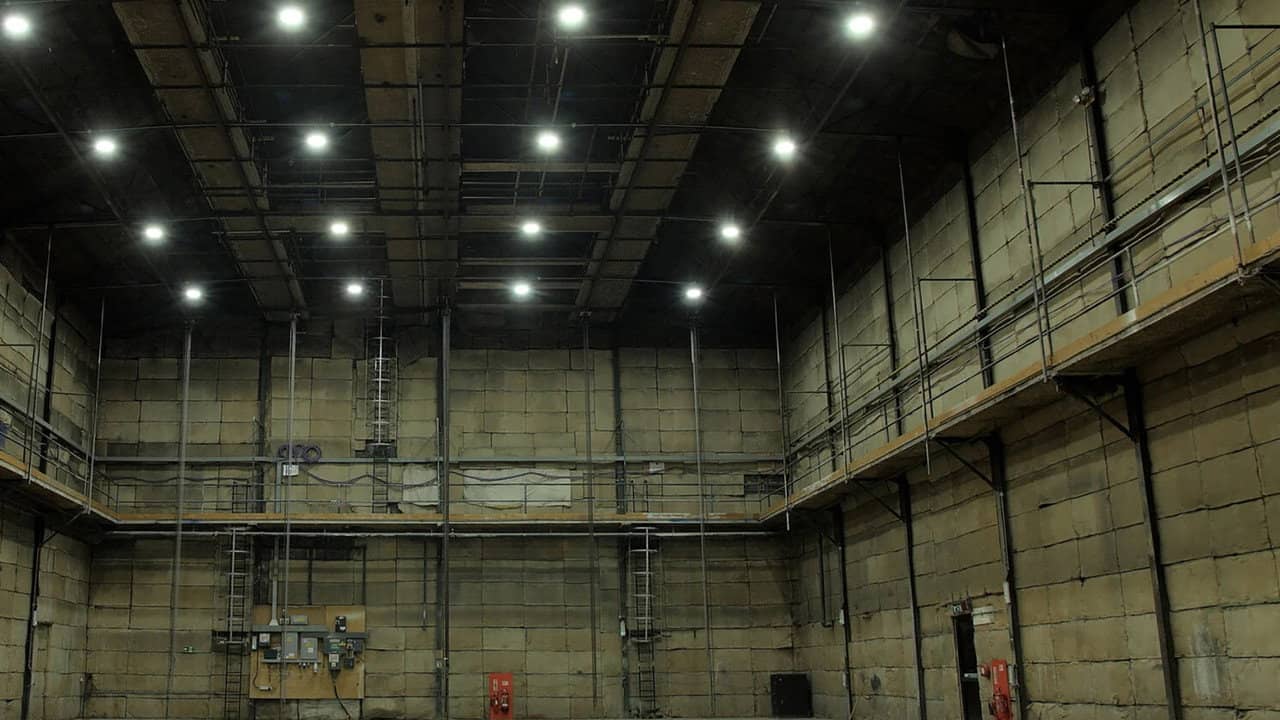 Quiet on Set: The Class Division in the Film Industry? backdrop