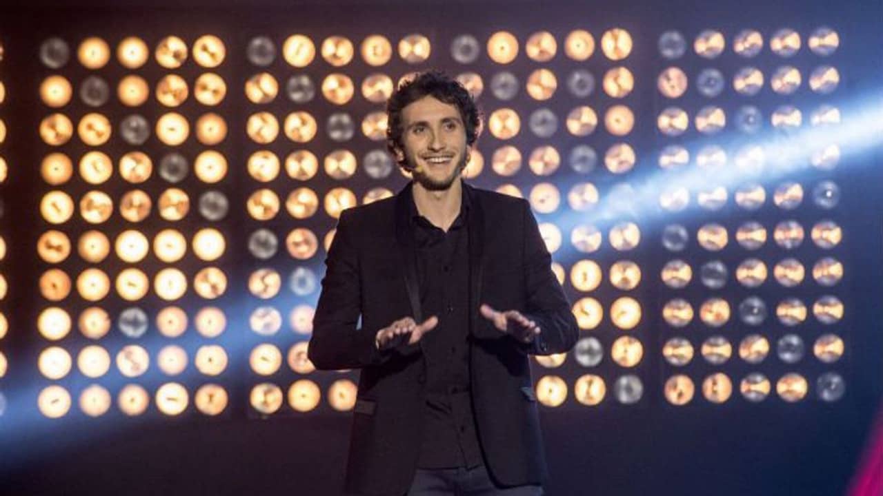 Baptiste Lecaplain et ses potes backdrop