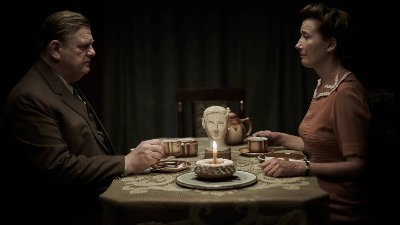 Alone in Berlin backdrop