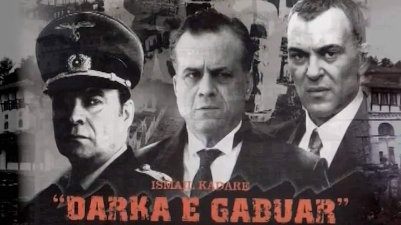 Darka e gabuar backdrop
