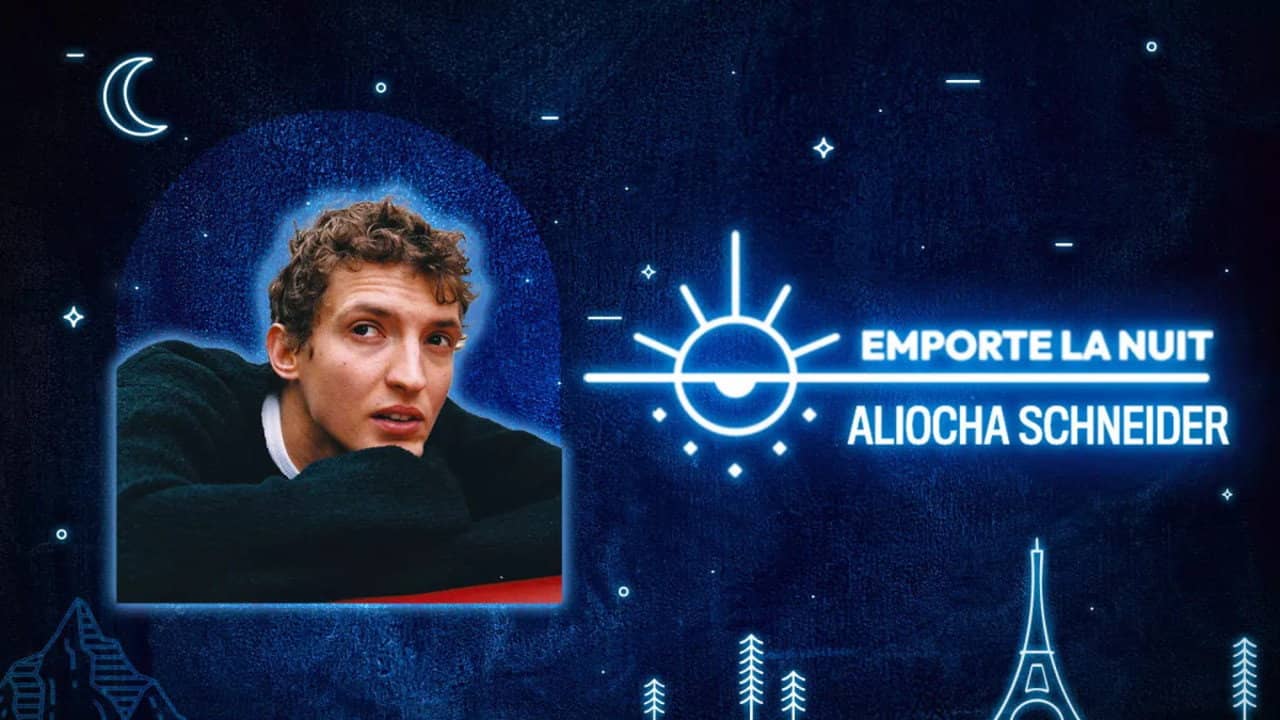 Aliocha Schneider en live dans la collection Emporte La Nuit backdrop