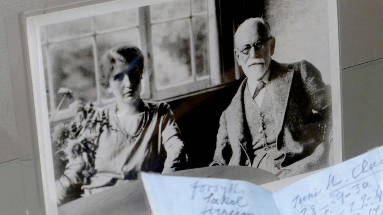 Sigmund Freud: A Jew Without God backdrop