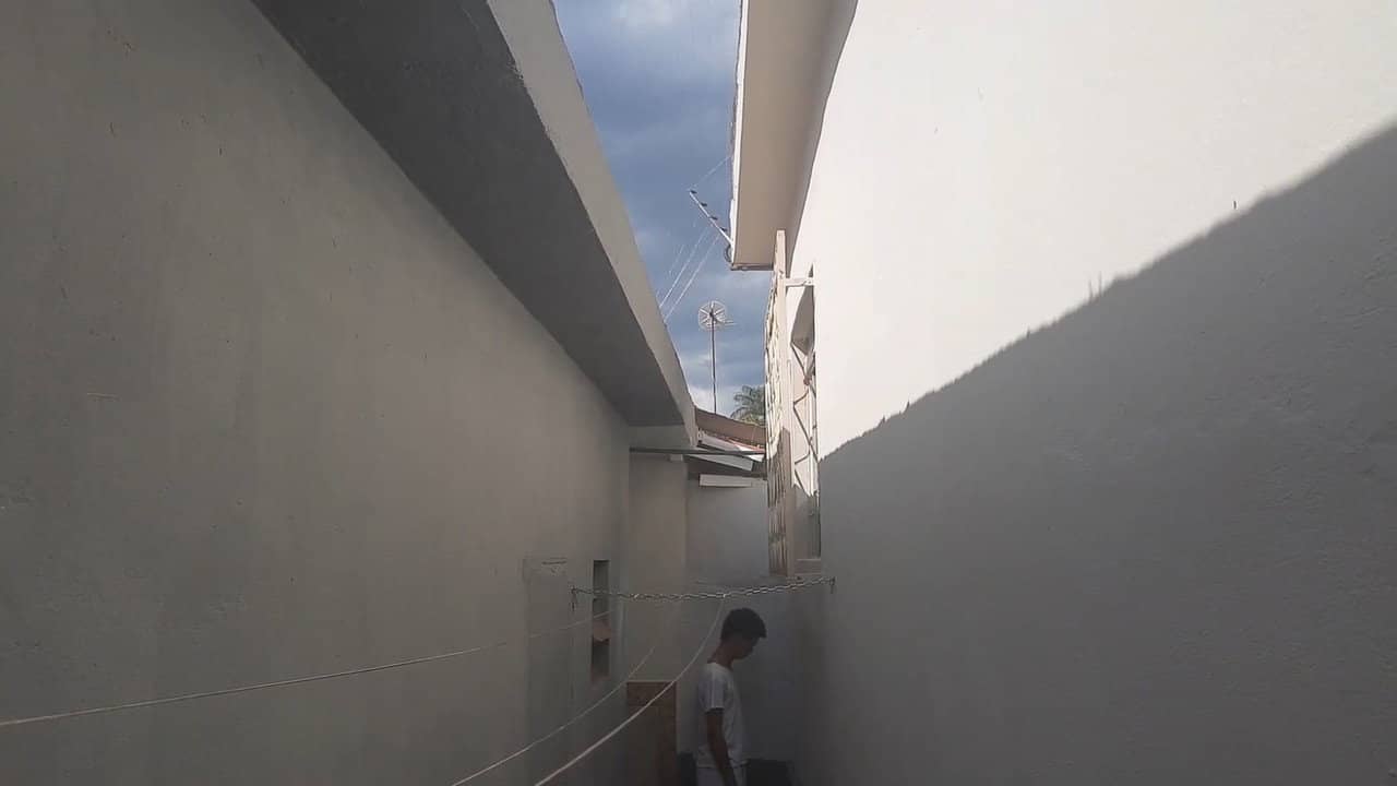 Noúres backdrop