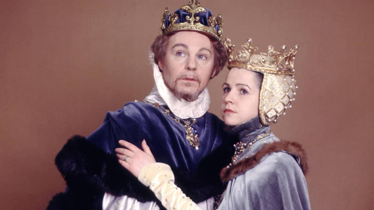 Richard II backdrop