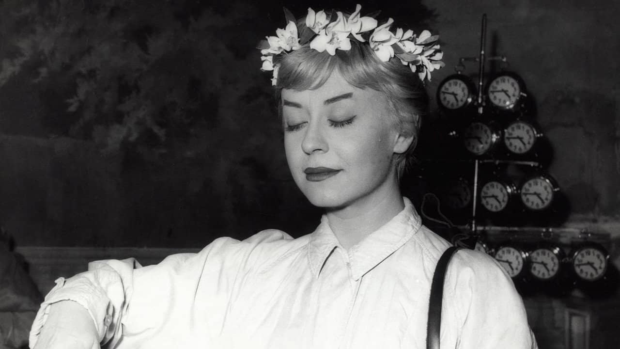 Nights of Cabiria backdrop