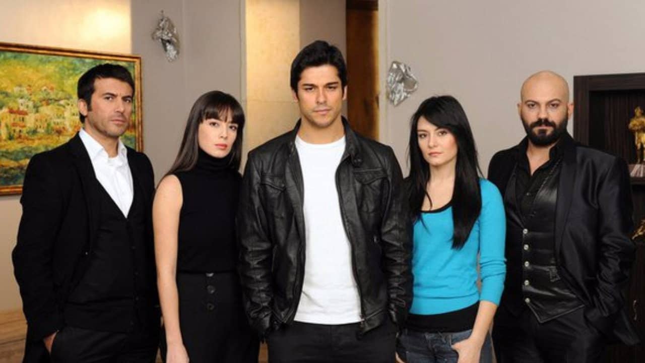 İhanet backdrop