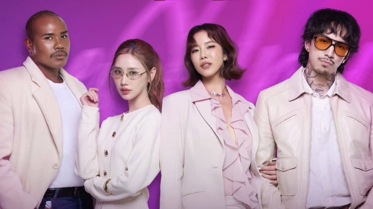 LOVE (X) backdrop
