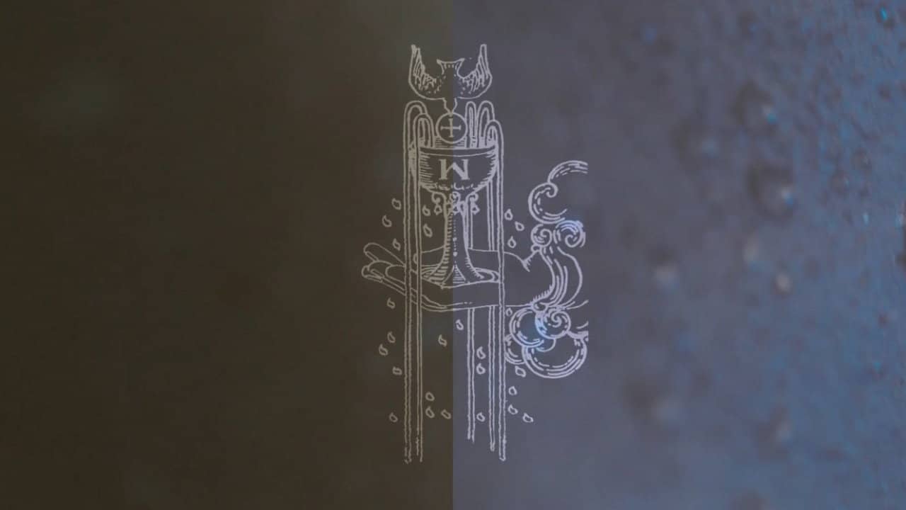 Spill backdrop