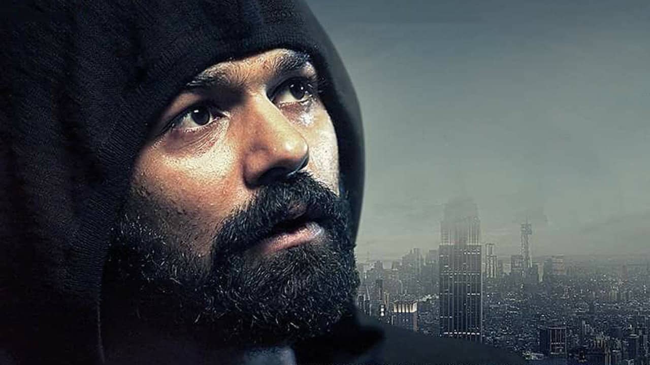 Aadhi backdrop