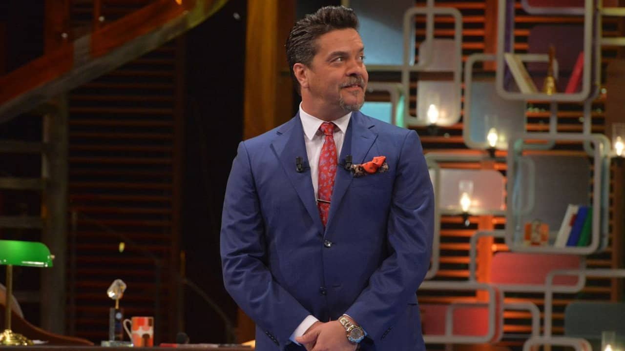 Beyaz Show backdrop