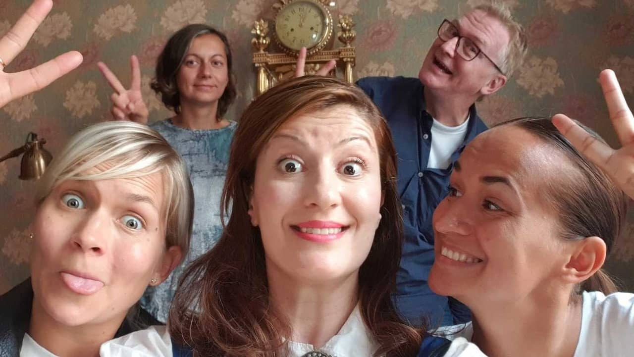 Blott Sverige svenska komedienner har backdrop