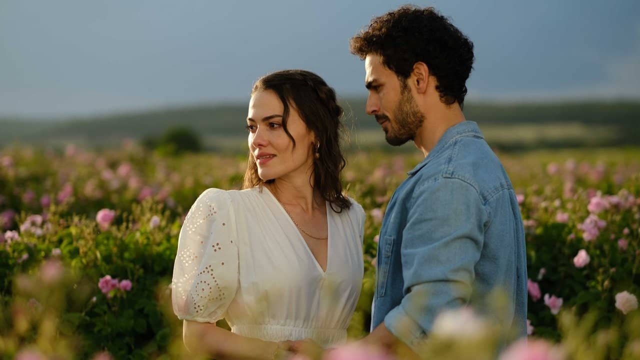 Gül Masalı backdrop