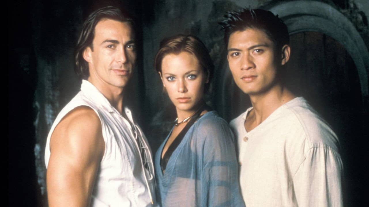 Mortal Kombat: Conquest backdrop