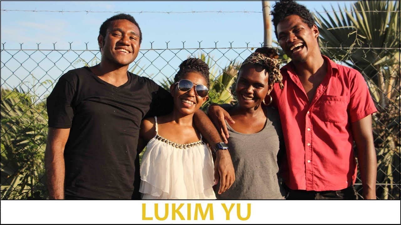 Lukim Yu backdrop