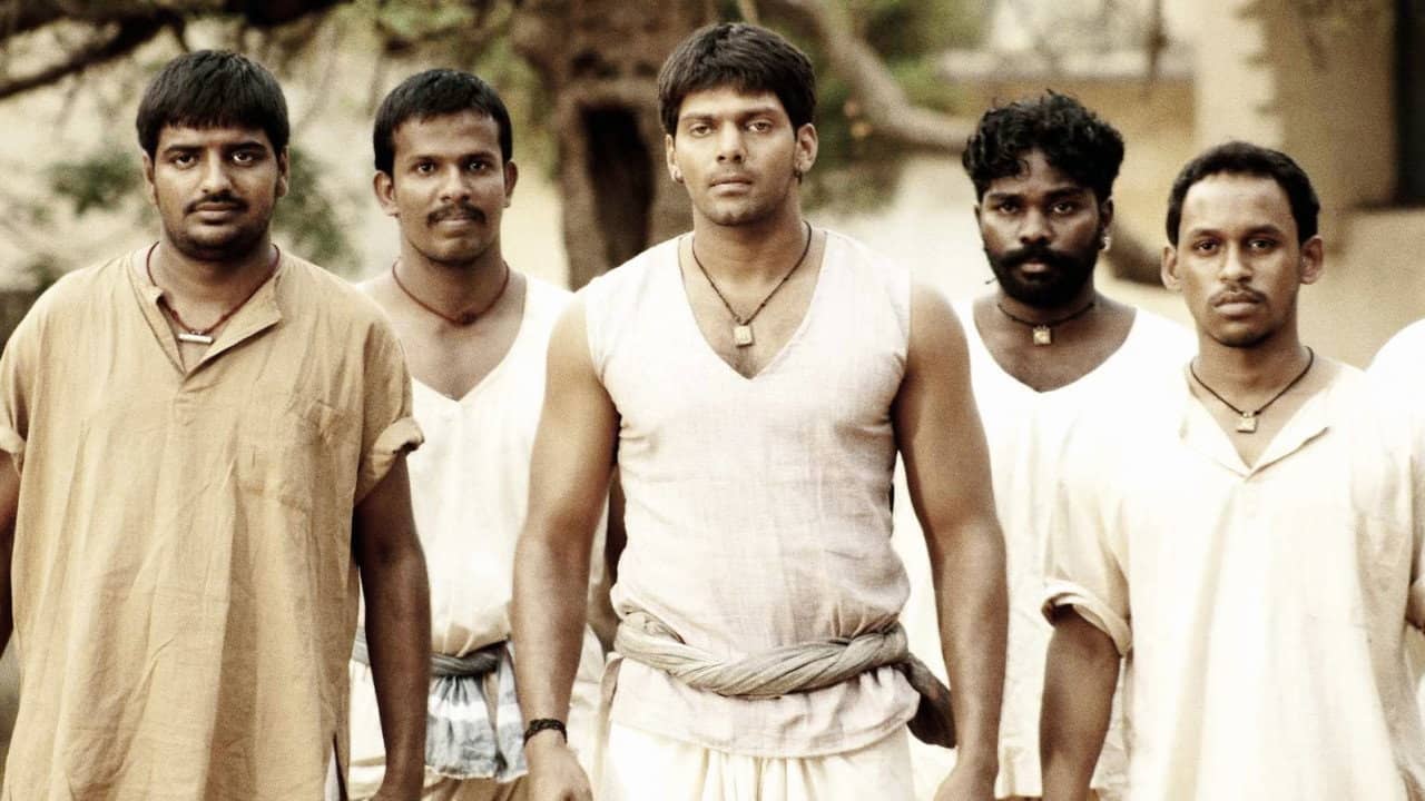 Madrasapattinam backdrop