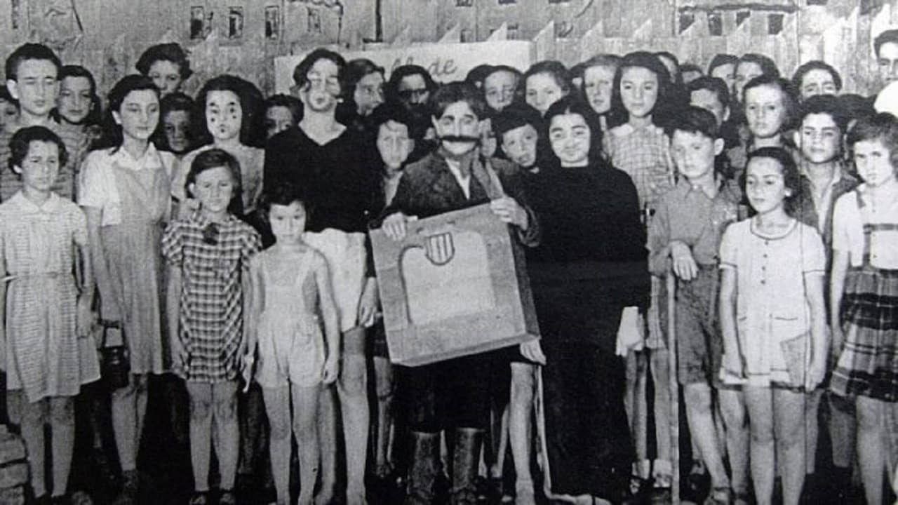 Les Enfants de Terezin et le Monstre à Moustache backdrop