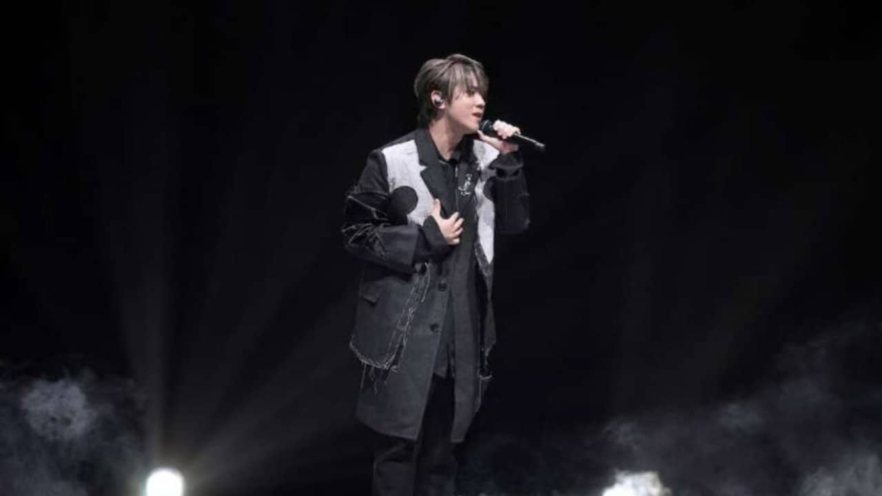 KEUNG TO：「WAVES」 IN MY SIGHT SOLO CONCERT 2023 backdrop
