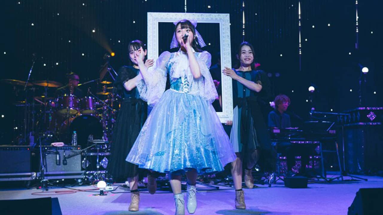 麻倉もも Live Tour 2022 “Piacere!” backdrop