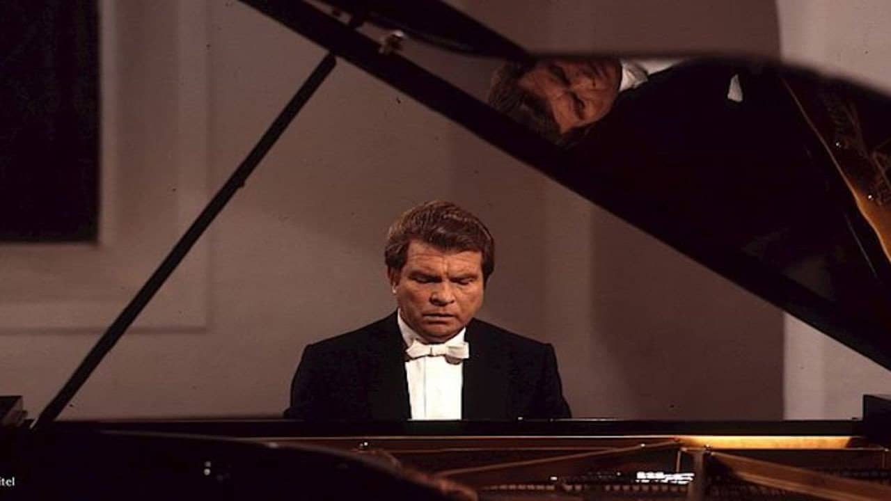 Emil Gilels Recital backdrop