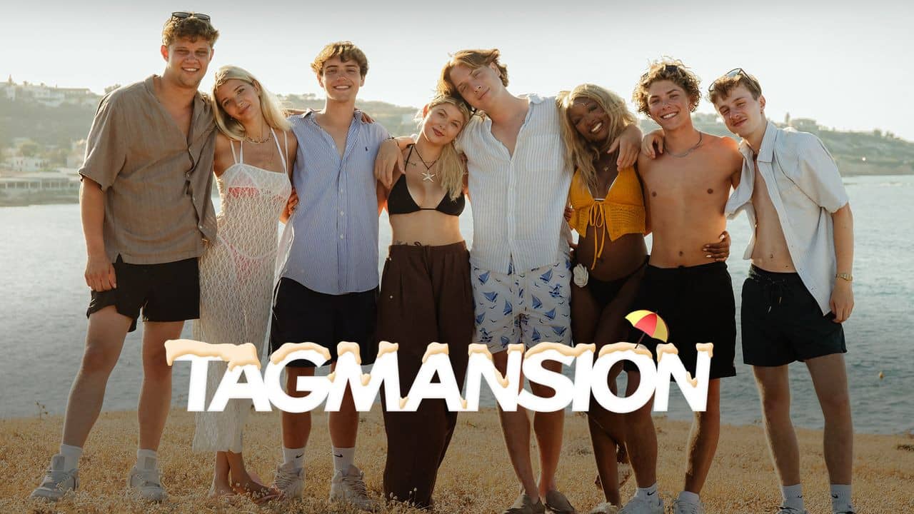 TAGMANSION backdrop