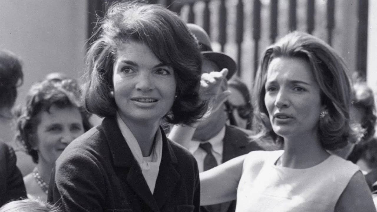 Jackie and Lee: A Tale of Two Sisters backdrop