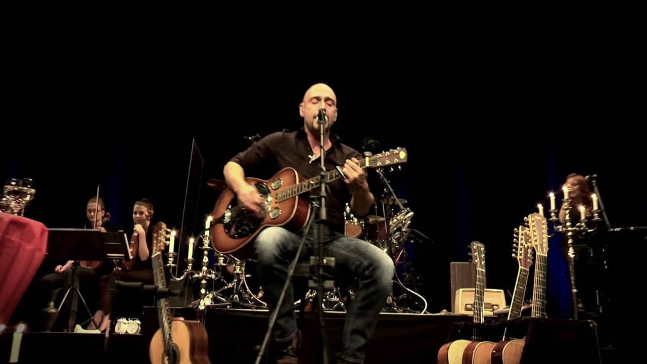 Echoes - Barefoot To The Moon  - An Acoustic Tribute To Pink Floyd backdrop