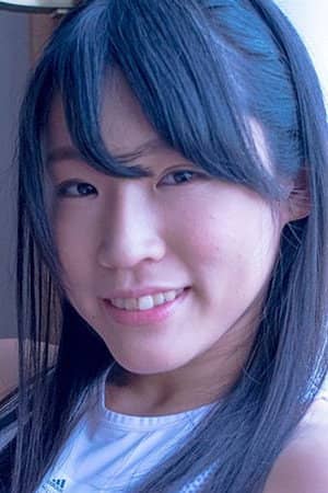 新美さくら