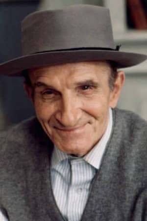 Leonard Barr