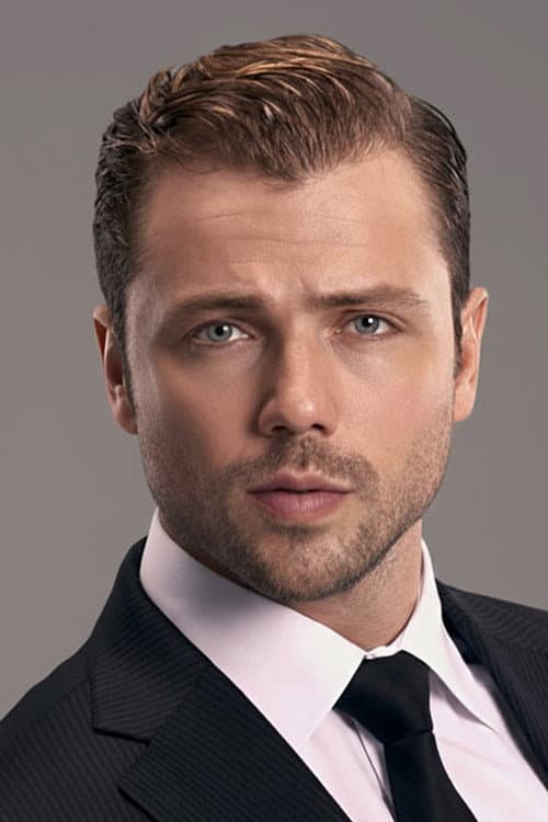 Tolga Sarıtaş