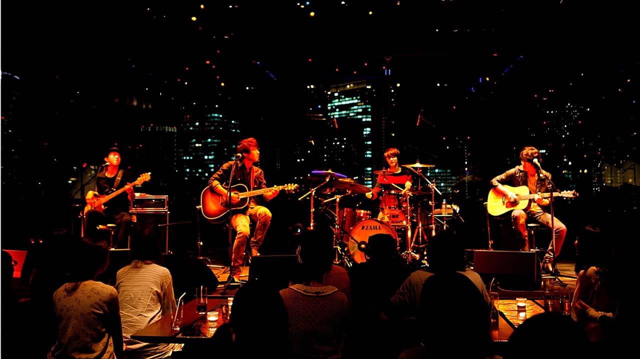 CNBLUE: MTV Unplugged backdrop