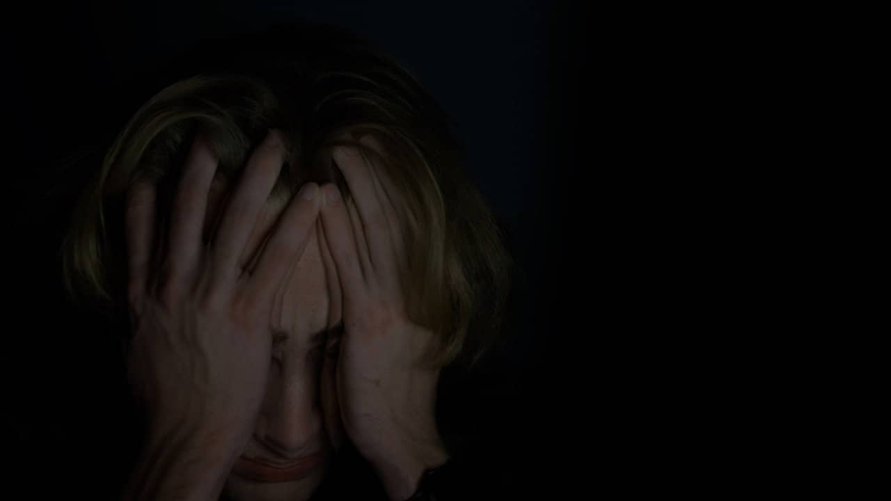 (Un)alarmed backdrop