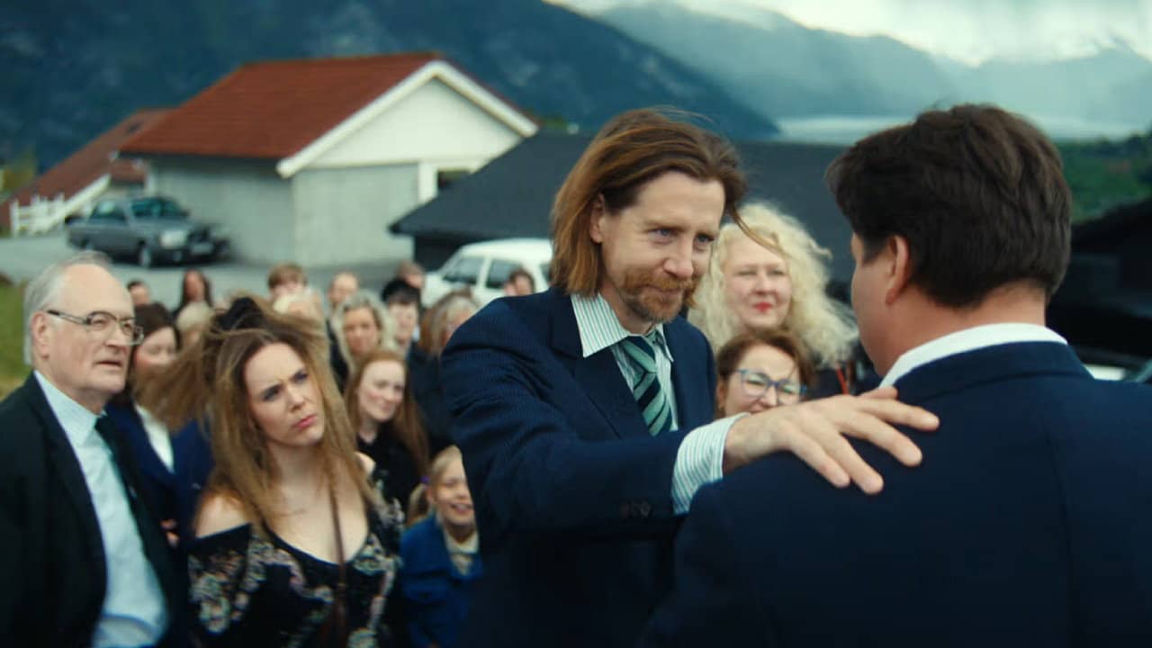 Bygd på kjærlighet backdrop