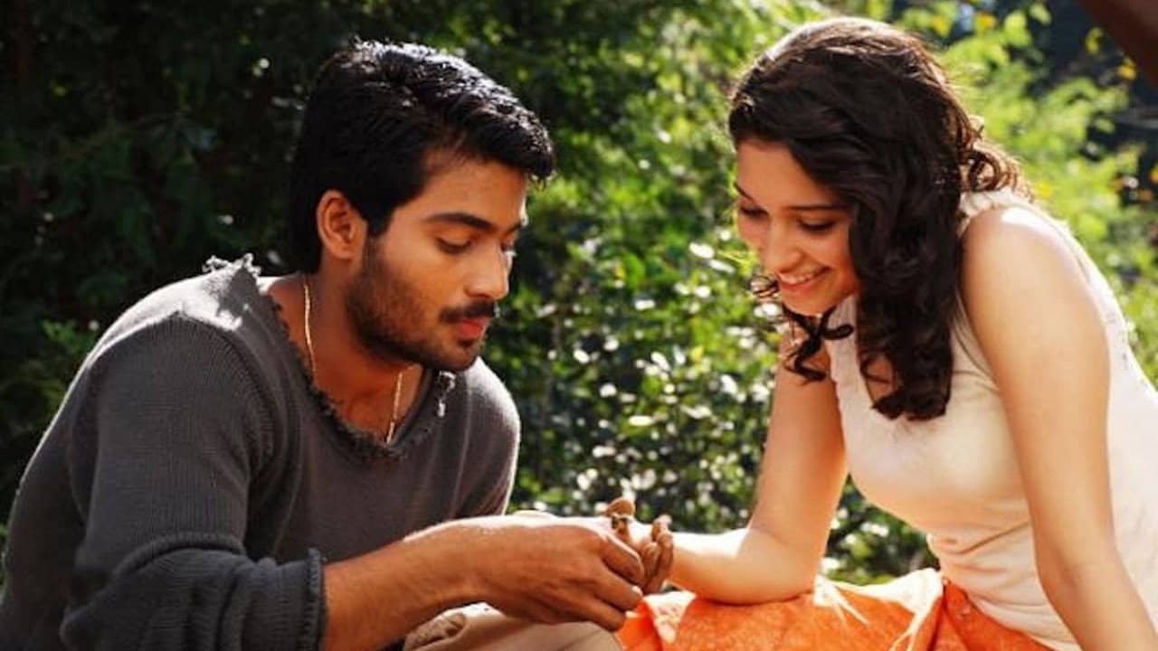 Ananda Thandavam backdrop
