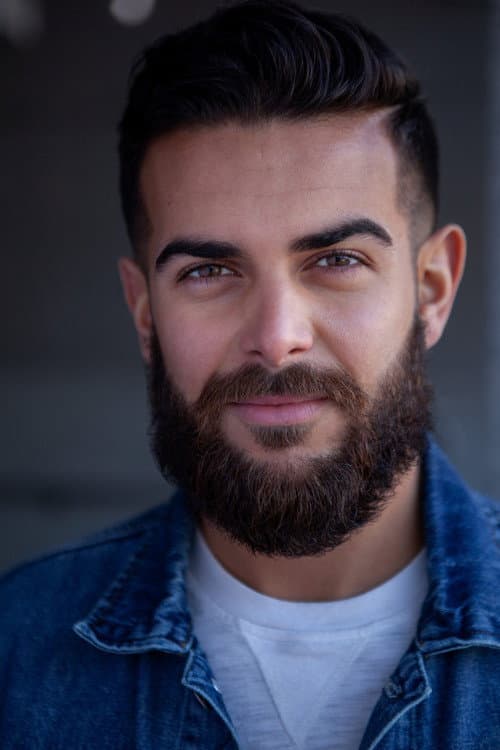 Tony León